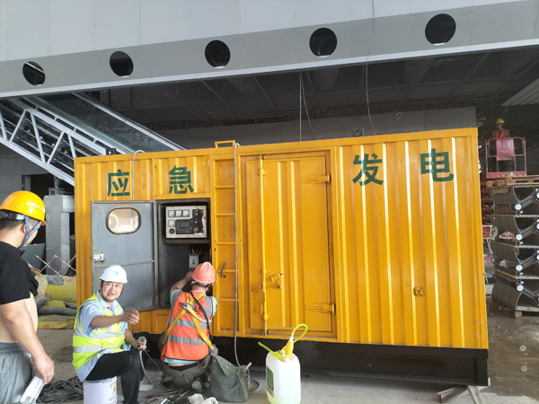 长顺怎样判断空气滤清器是否需要更换？