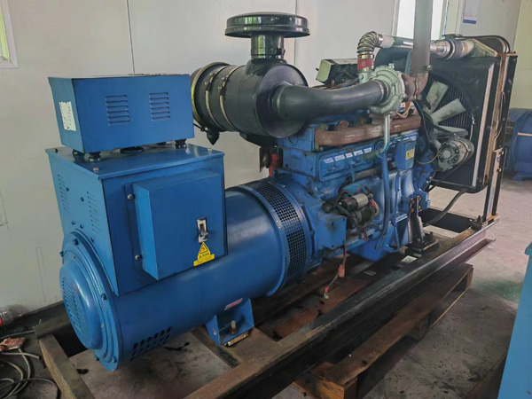 长顺100kW柴油发电机组使用多级机油有哪些优缺点？